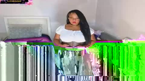 Snapshot of temptressbeauty24 chatting on 12/25/24, 08:50 Gaia online show from 12/25/24, 08:50
