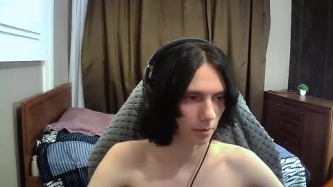 Snapshot of temptvelvet chatting on 11/19/25, 10:21 temptvelvet online show from 11/19/25, 10:21