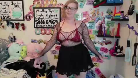 Snapshot of ten_tickle_pixie chatting on 06/22/26, 10:07 Pixie and Tentacle Overlord online show from 06/22/26, 10:07