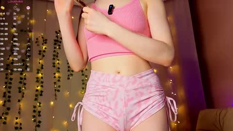 Hey Im Aneta  online show from 04/06/26, 06:20