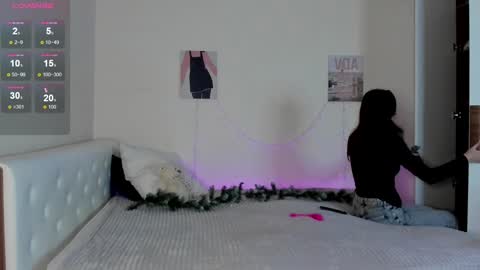 Snapshot of tender_babyy chatting on 12/31/24, 12:25 Sexy girl Li online show from 12/31/24, 12:25