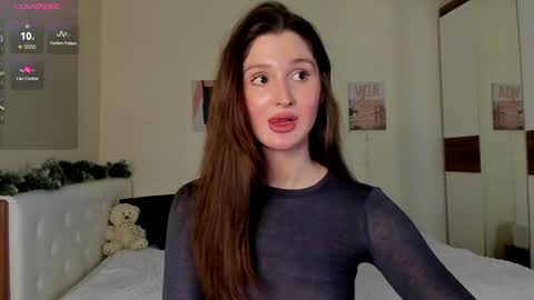 Snapshot of tender_babyy chatting on 01/08/25, 02:14 Sexy girl Li online show from 01/08/25, 02:14