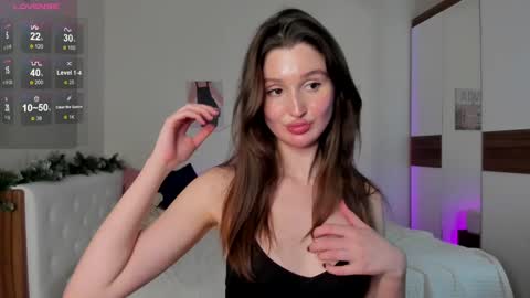 Snapshot of tender_babyy chatting on 01/24/25, 06:04 Sexy girl Li online show from 01/24/25, 06:04