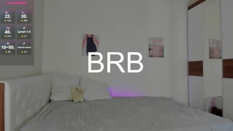 Snapshot of tender_babyy chatting on 02/10/25, 05:19 Sexy girl Li online show from 02/10/25, 05:19