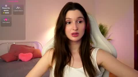 Snapshot of tender_babyy chatting on 03/05/25, 10:44 Sexy girl Li online show from 03/05/25, 10:44