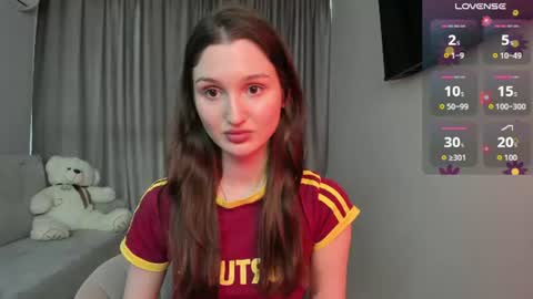 Snapshot of tender_babyyy chatting on 06/28/26, 11:27 Amina online show from 06/28/26, 11:27