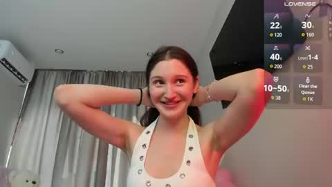 Snapshot of tender_babyyy chatting on 07/13/26, 12:30 Amina online show from 07/13/26, 12:30