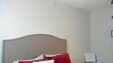 Snapshot of tenderg7 chatting on 06/06/26, 05:28 tenderg7 online show from 06/06/26, 05:28