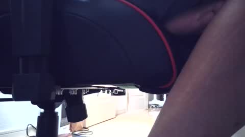 Snapshot of tendou86 chatting on 04/04/26, 11:51 tendou86 online show from 04/04/26, 11:51