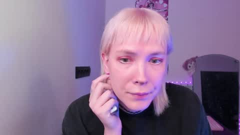 Kira online show from 05/07/26, 06:35