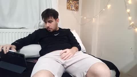 Teo online show from 02/25/26, 12:09