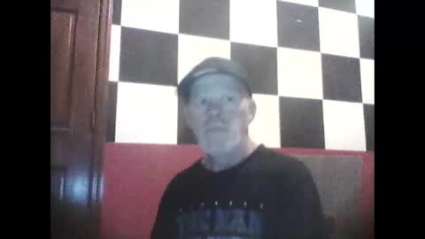 Snapshot of terdy2366 chatting on 11/17/25, 10:26 terdy2366 online show from 11/17/25, 10:26