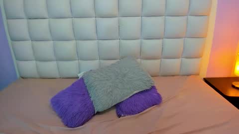 Teresa online show from 12/01/25, 01:49