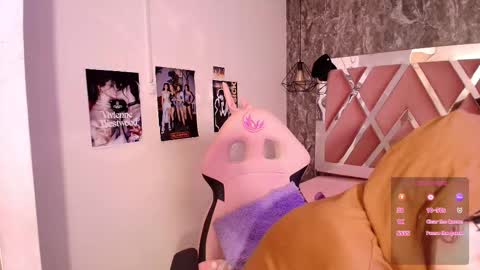 Terra Elowen online show from 10/18/25, 11:33