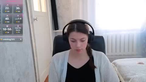 Anny Simpson online show from 12/01/25, 04:28