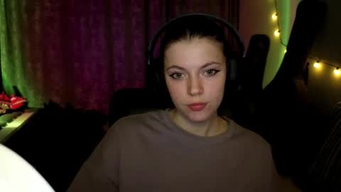 Anny Simpson online show from 03/21/26, 09:29