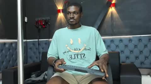 terranze_z online show from 11/03/25, 08:21