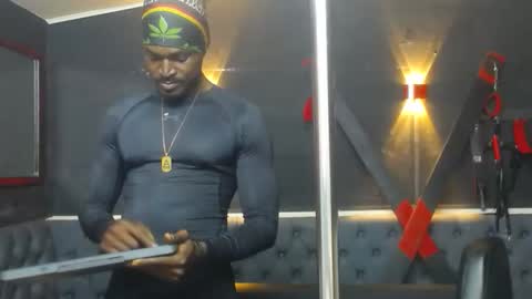 terranze_z online show from 01/31/26, 08:51