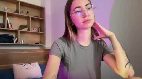 tessa_calmness online show from 04/23/26, 02:35