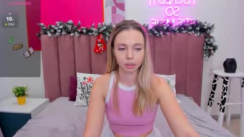 Tessa 3 online show from 12/05/25, 01:14