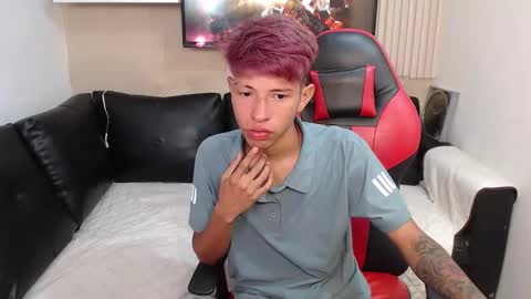 Snapshot of tessachains chatting on 11/17/25, 02:28 tessachains online show from 11/17/25, 02:28