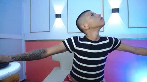 Snapshot of tessachains chatting on 12/02/25, 04:40 tessachains online show from 12/02/25, 04:40