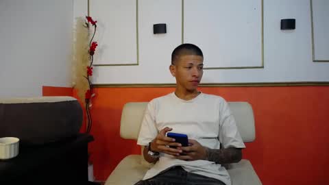 Snapshot of tessachains chatting on 12/05/25, 02:09 tessachains online show from 12/05/25, 02:09