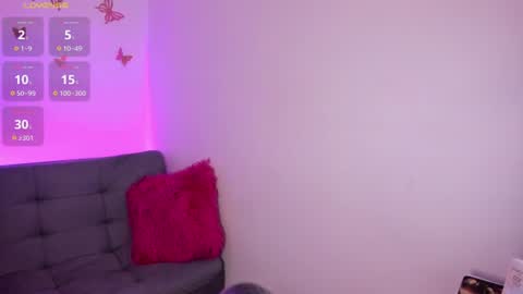 Tessa foxie      online show from 07/30/26, 12:37