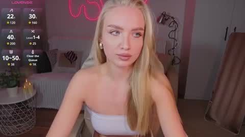 TessaHamilton online show from 02/24/26, 03:21