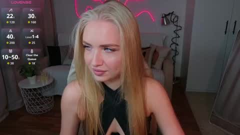 TessaHamilton online show from 04/26/26, 10:13