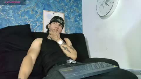 Snapshot of tessarion_black chatting on 07/16/26, 04:18 Tessarion online show from 07/16/26, 04:18