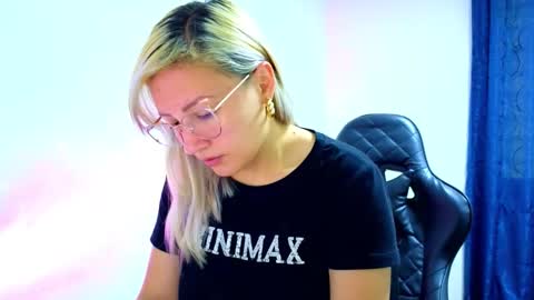 Tessy online show from 02/05/26, 03:38