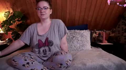 Snapshot of tessawinter chatting on 11/06/25, 03:46 Tessa online show from 11/06/25, 03:46