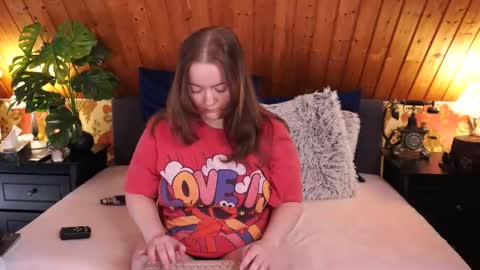 Snapshot of tessawinter chatting on 11/22/25, 11:20 Tessa online show from 11/22/25, 11:20