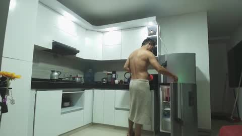 tessa y leo online show from 11/25/25, 12:05