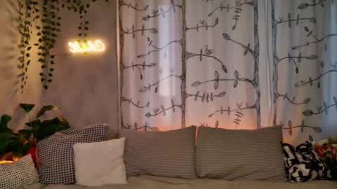 TESSA online show from 11/14/25, 10:25