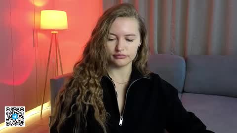 Snapshot of tesssahart chatting on 02/16/26, 12:45 TessaHart online show from 02/16/26, 12:45