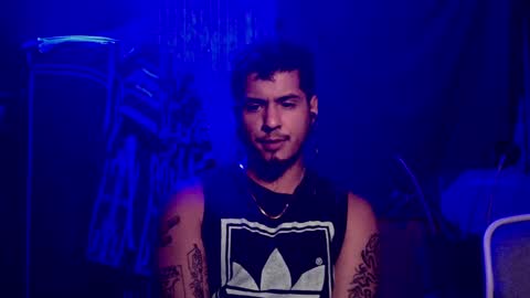 Snapshot of testotease chatting on 12/17/24, 02:55 Milo online show from 12/17/24, 02:55