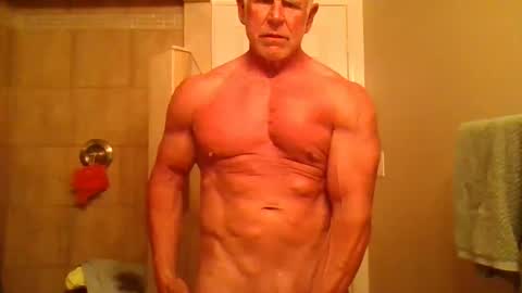 Snapshot of texasboy1978 chatting on 09/23/25, 03:31 texasboy1978 online show from 09/23/25, 03:31