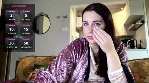 Teylor online show from 10/22/25, 12:05