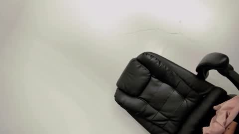 Luna online show from 03/29/26, 04:51