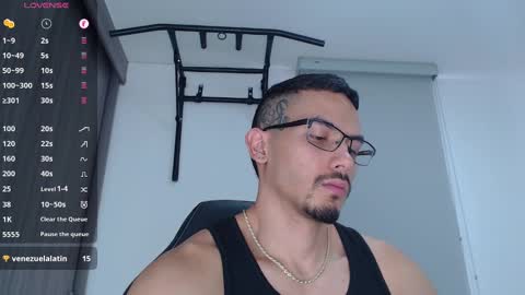 Snapshot of th_russ chatting on 12/09/24, 04:47 INSTAGRAM Th1rss online show from 12/09/24, 04:47