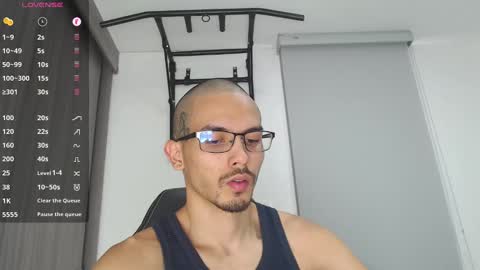 Snapshot of th_russ chatting on 02/07/25, 06:02 INSTAGRAM Th1rss online show from 02/07/25, 06:02