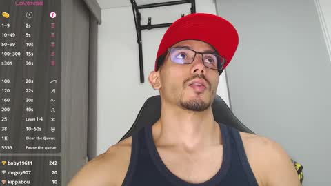 Snapshot of th_russ chatting on 02/11/25, 07:59 INSTAGRAM Th1rss online show from 02/11/25, 07:59