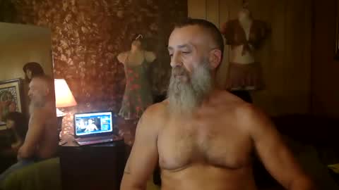 Snapshot of tha_commander69 chatting on 12/18/24, 03:33 tha Commander69 online show from 12/18/24, 03:33