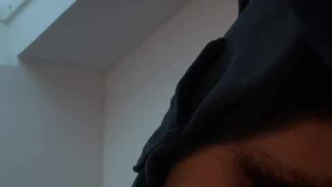 Snapshot of thadee__ chatting on 06/07/26, 08:01 thadee__ online show from 06/07/26, 08:01