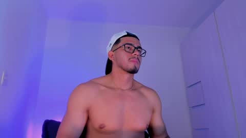 thadeo_king online show from 04/10/26, 01:44