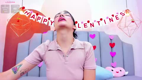 Snapshot of thailycherry chatting on 02/11/25, 07:48 Thaily online show from 02/11/25, 07:48