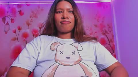 Andreina online show from 11/22/25, 04:44