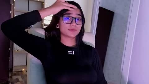 thalia  online show from 12/10/24, 04:38